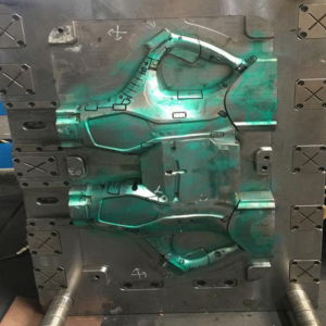 Custom Plastic Injection Tooling Mold for Overmolding Electric Tools Suppliers3
