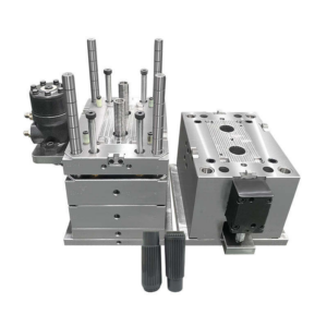 Customized Plastic Injection Mold Tooling for Medical Grade Handle Manufacturing4